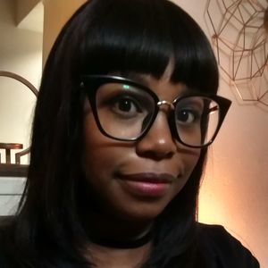 Meet your Posher, Courtney